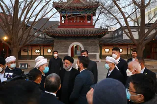 تصاویر اقامه نماز جماعت و سخنرانی در مسجد تاریخی «دونگ سی» پکن