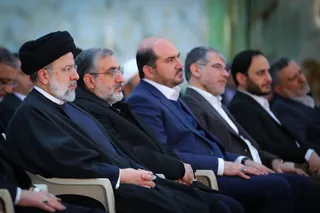 تصاویر تجدید میثاق آیت الله رئیسی و اعضای هیأت دولت با آرمان‌های امام راحل و شهدای انقلاب اسلامی