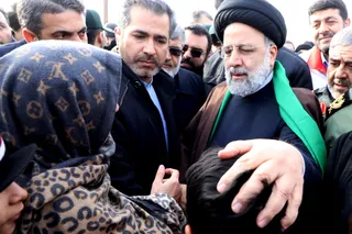 تصاویر بازدید میدانی دکتر رئیسی از مناطق زلزله‌زده شهرستان خوی و روستای بدلان