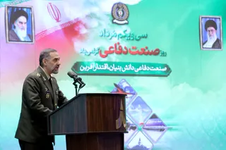 تصاویر دیدار با مدیران ارشد،نخبگان و کارکنان وزارت دفاع و پشتیبانی نیروهای مسلح