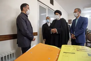 آیت الله رئیسی از دادسرای انقلاب سمنان بازدید کرد