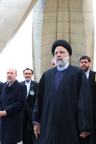 ادای احترام به شهدای انقلاب الجزایر
