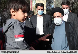 حضور رئیس جمهور در گلزار شهدای بیرجند