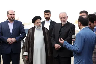تصاویر ورود به شهرستان اسلام شهر و بازدید از بیمارستان در حال احداث