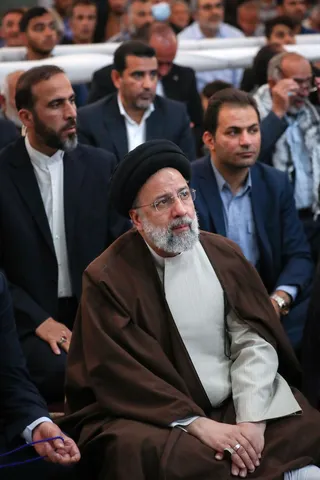 تصاویر حضور و سخنرانی در جمع نمازگزاران جمعه برازجان