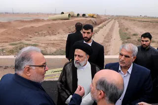 تصاویر بازدید رئیس جمهور از پروژه های خط انتقال پساب بهداشتی و کمربندی جنوبی پاکدشت