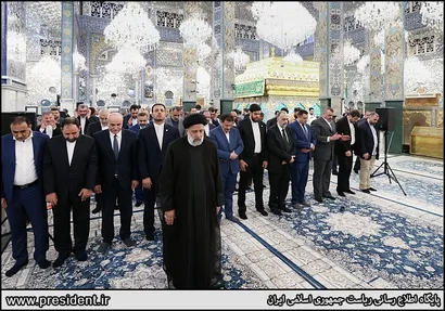 تصاویر زیارت مضجع مطهر حضرت زینب (سلام الله علیها)