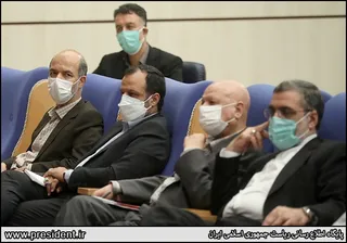 تصاویر نشست علمای شیعه و سنی، نمایندگان اقشار مختلف و مدیران شهرستان چابهار با حضور رئیس جمهور