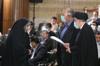 تصاویر دیدار با نخبگان ، علماء ، خانواده شهدا ، ایثارگران و جمعی از اقشار مختلف مردم