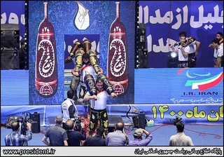 تصاویر آئین اهدای بازوبند پهلوانی سال ۱۴۰۰