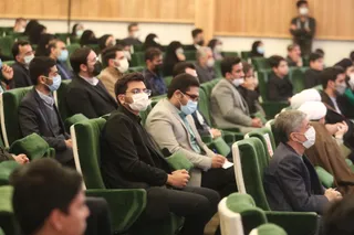 تصاویر دیدار رئیس جمهور با نخبگان ، علماء ، خانواده شهدا ، ایثارگران و جمعی از اقشار مختلف مردم