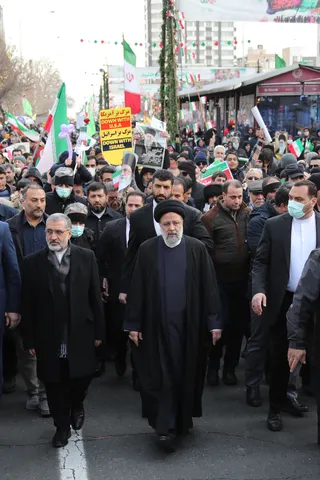 تصاویر حضور در راهپیمایی پرشکوه ۲۲ بهمن ۱۴۰۱