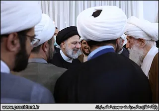 تصاویر نشست رمضانی با جمعی از علما و روحانیون