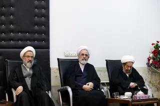 تصاویر دیدار با جمعی از علما و اعضای جامعه مدرسین حوزه علمیه قم