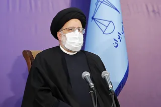 آیت الله رئیسی از دادسرای انقلاب سمنان بازدید کرد