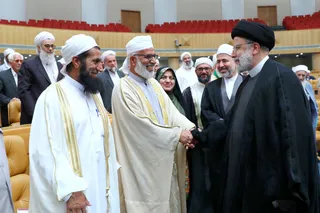تصاویر نشست علما و نخبگان اهل سنت سراسر کشور با رئیس جمهور