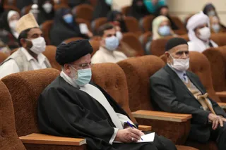 تصاویر دیدار رئیس جمهور با نخبگان ، علماء ، خانواده شهدا ، ایثارگران و جمعی از اقشار مختلف مردم