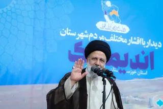 تصاویر سخنرانی در اجتماع پرشور مردم اندیمشک