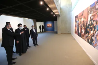 تصاویر بازدید رئیس جمهور از نمایشگاه « آینه در آینه »