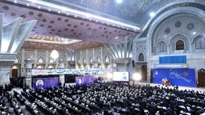 گردهمایی سراسری مسئولین بسیج دانشجویی و طلاب بسیجی