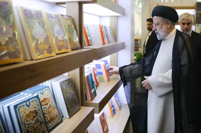 بازدید از سی و پنجمین نمایشگاه بین‌المللی کتاب تهران
