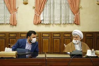دستور رئیس دستگاه قضا به دادستان برای رسیدگی به علت صدور مجوز صادرات به افراد فاقد صلاحیت/ گره زدن تصمیم گیری‌ها به انتخابات آمریکا آدرس غلط دادن به ملت است