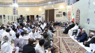 نشست  نشست با جمعی از علما و سران طوایف جنوب سیستان و بلوچستان