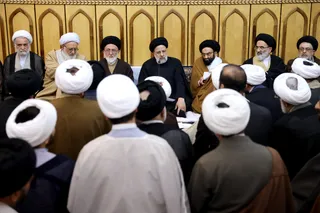 تصاویر نشست با جمعی از علما و روحانیون در حرم عبدالعظیم حسنی