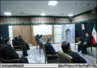 تصاویر  دیدار آیت‌الله رئیسی با جمعی از فرزندان و خانواده شهدا