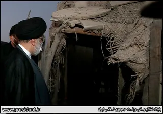 حضور و گفتگوی رئیس جمهور با حاشیه نشینان شهر چابهار