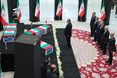ادای احترام مقامات کشورها به مقام رئیس جمهور شهید و همراهان