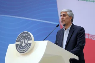 تصاویر مراسم تجلیل از مدال آوران و قهرمانان ورزشی