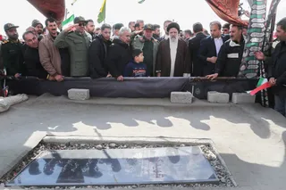 تصاویر حضور در یادمان شهید محمد بروجردی