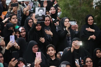 مراسم تشییع پیکر رئیس جمهور شهید و همراهان در شهر قم