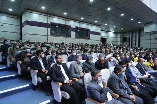 تصاویر دیدار رئیس جمهور با نخبگان ، علماء ، خانواده شهدا ، ایثارگران و جمعی از اقشار مختلف مردم