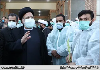 تصاویر حضور رئیس جمهور در مجتمع عروجیان بهشت زهرا(س)