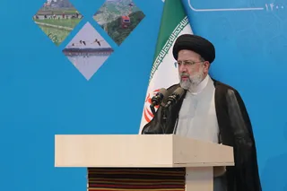 تصاویر دیدار رئیس جمهور با نخبگان ، علماء ، خانواده شهدا ، ایثارگران و جمعی از اقشار مختلف مردم