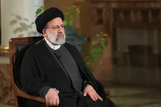 تصاویر گفت و گوی زنده تلویزیونی آیت الله رئیسی