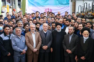 تصاویر بازدید از کارخانه کویر تایر بیرجند و حضور در جمع کارگران