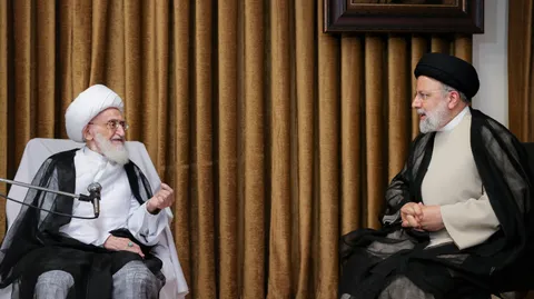 دیدار با آیت الله العظمی نوری همدانی