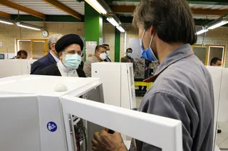 تصاویر بازدید رئیس جمهور از طرح های دانش بنیان در پارک علم وفناوری پردیس