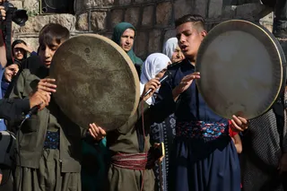 تصاویر بازدید دکتر رئیسی از روستای قلعه جی کردستان