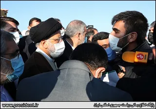 تصاویر بازدید رئیس جمهور از پروژه باند دوم جاده پارس آباد - اردبیل و مجموعه گلخانه