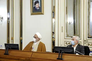 همکاری قوای مجریه و مقننه برای اجرای سند تحول قضایی لازم است