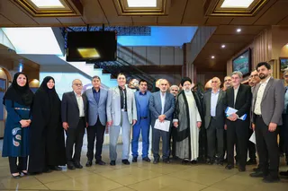 نشست با اساتید و نخبگان پزشکی استان فارس