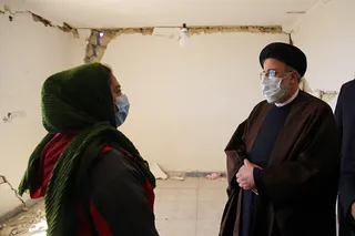 دستگاه قضایی وظیفه نظارت و قضاوت را به صورت خستگی ناپذیر تا حصول نتیجه بر عهده دارد/ عدالت اجتماعی و اقتصادی می‌تواند آسیب‌های اجتماعی را کاهش دهد