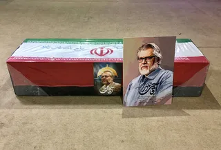 تصاویر حضور رئیس جمهور بر پیکر مرحوم نادر طالب زاده در معراج شهدا