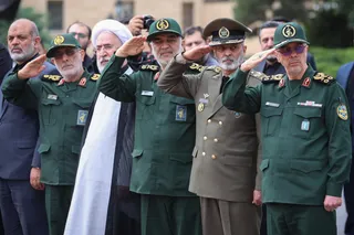 استقبال از پیکر رئیس جمهور شهید و همراهان در فرودگاه مهرآباد
