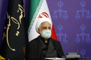 از رهبر انقلاب به خاطر موافقت با پیشنهاد قوه قضاییه در برگزاری دادگاه اخلالگران نظام اقصادی تشکر می‌کنیم/ مثل برخی نباشیم که بعد از ۴۰ سال مسئولیت در نظام ژست منتقد گرفتند/ باید علاوه بر سلامت دانش آموزان از جان و فکر آنها هم در این ایام صیانت شود