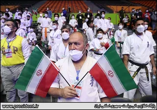 تصاویر آئین اهدای بازوبند پهلوانی سال ۱۴۰۰